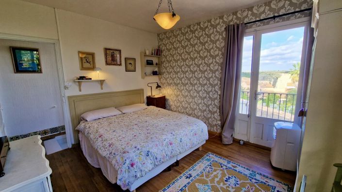 Image No.16-4 Bed House for sale