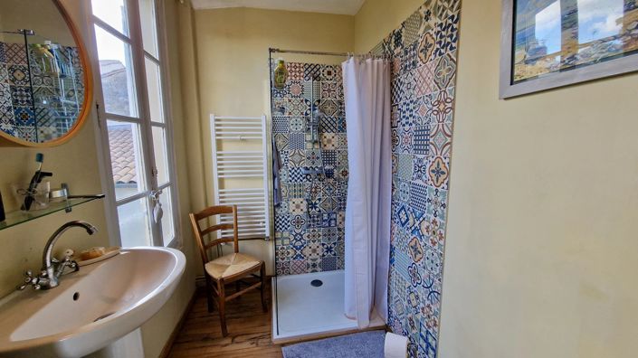 Image No.17-4 Bed House for sale