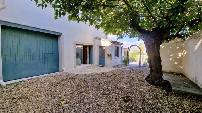 Image No.22-4 Bed House for sale