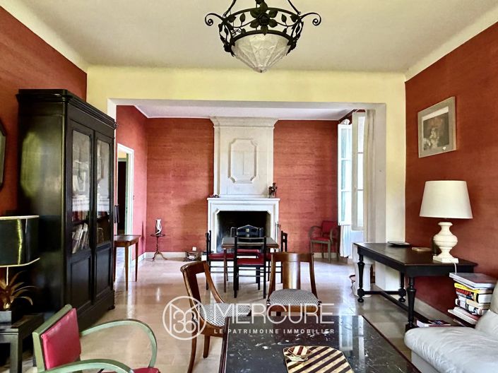 Image No.5-9 Bed House for sale