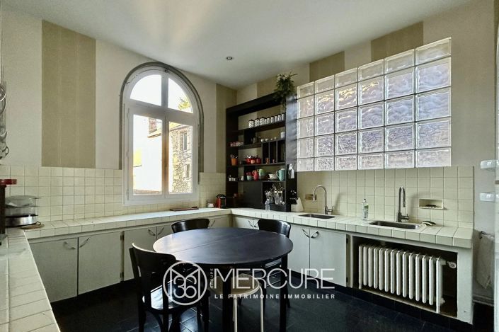 Image No.6-9 Bed House for sale