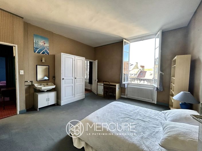 Image No.7-9 Bed House for sale