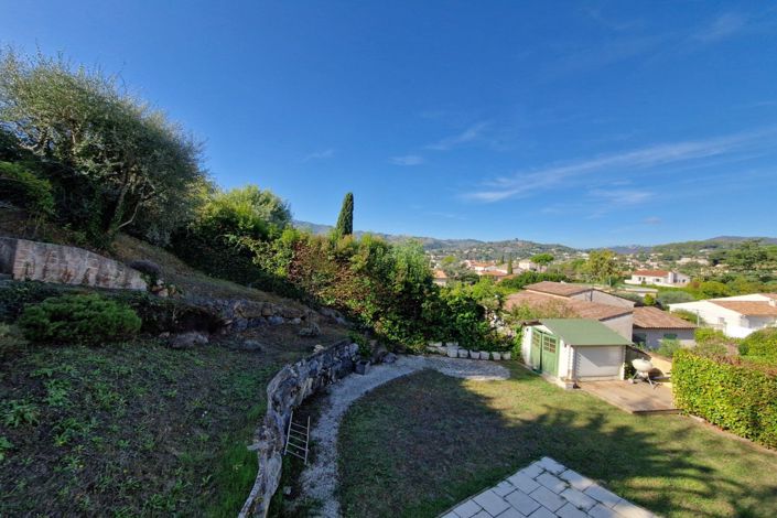 Image No.2-4 Bed House for sale