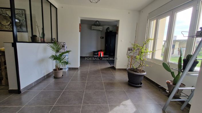 Image No.6-6 Bed Property for sale