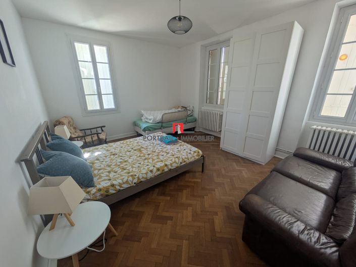 Image No.11-6 Bed House for sale
