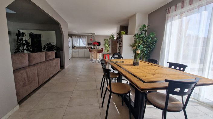 Image No.4-2 Bed House for sale