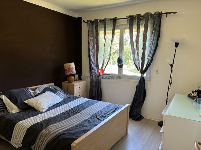 Image No.15-4 Bed House for sale
