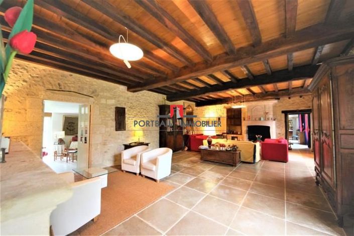Image No.9-Propriété de 5 chambres à vendre
