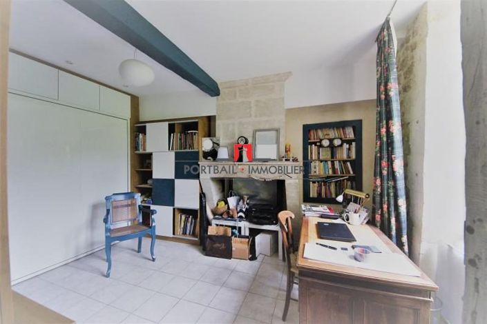Image No.11-Propriété de 5 chambres à vendre