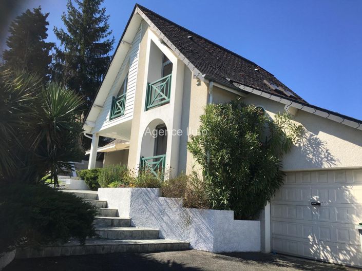 Image No.2-4 Bed House for sale
