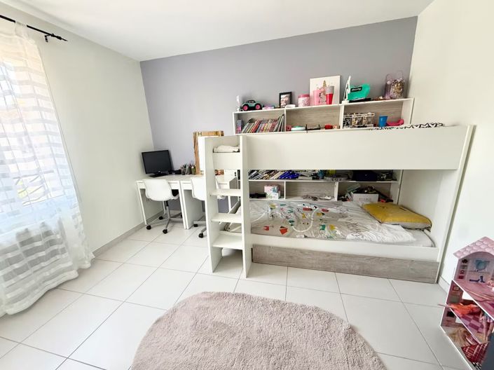 Image No.16-3 Bed House for sale