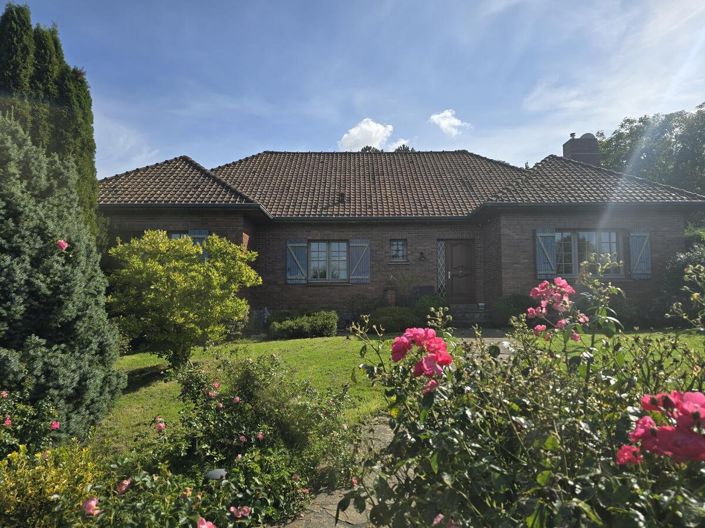 Image No.2-5 Bed House for sale