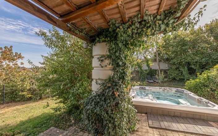 Image No.11-6 Bed House for sale