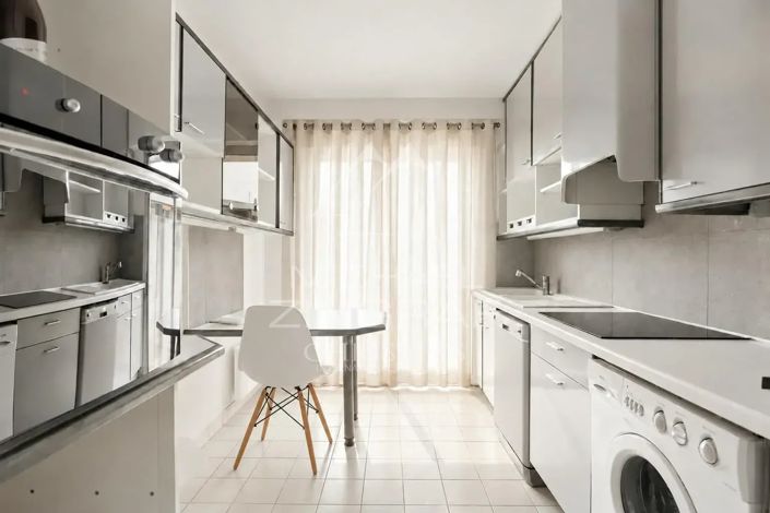 Image No.11-Appartement de 3 chambres à vendre