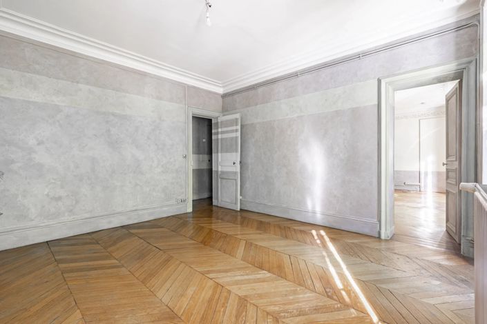 Image No.9-Appartement de 2 chambres à vendre