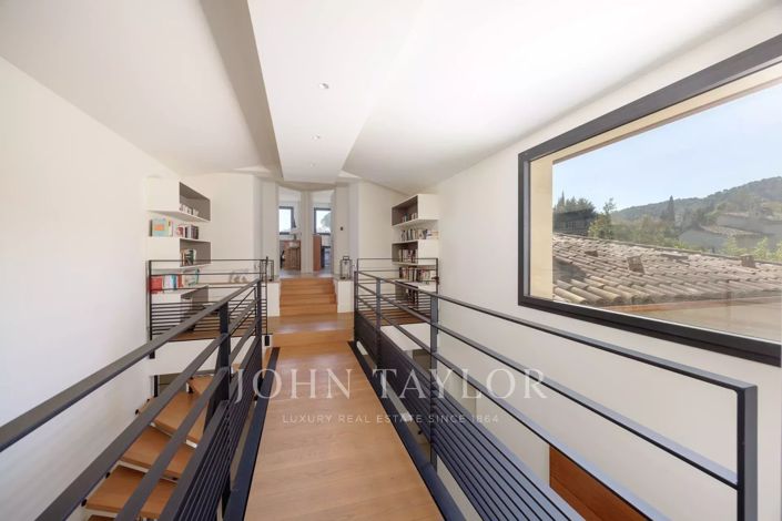 Image No.14-4 Bed House for sale