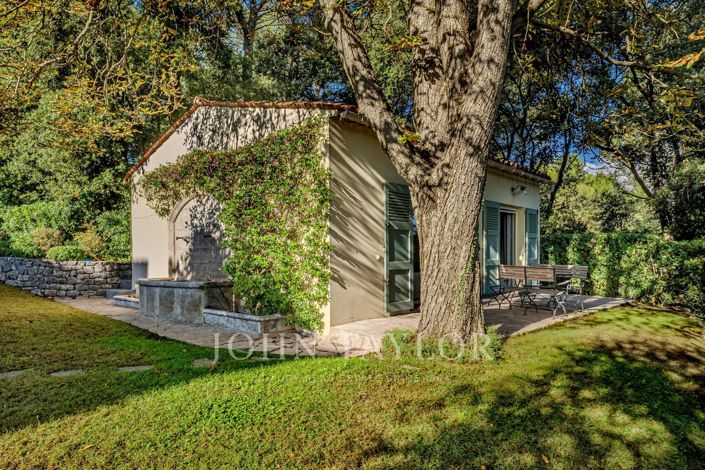 Image No.23-7 Bed House for sale