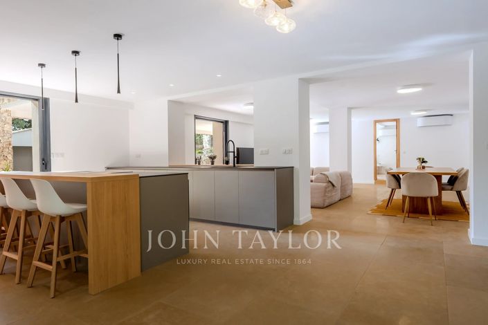 Image No.15-5 Bed House for sale