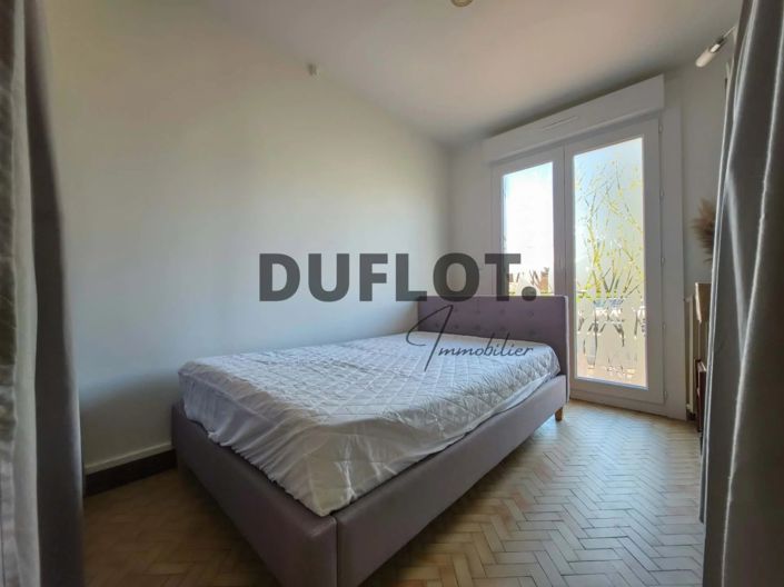 Image No.12-2 Bed House for sale