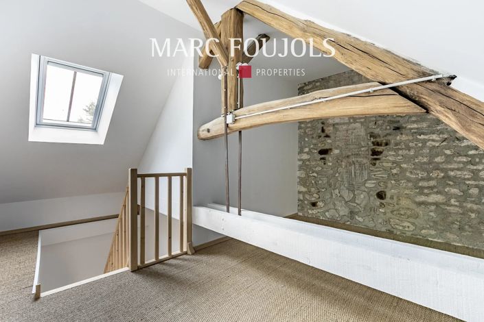 Image No.10-3 Bed House for sale