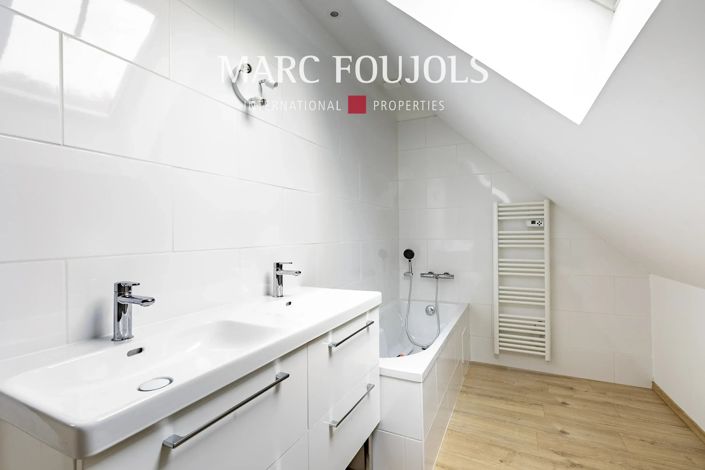 Image No.15-3 Bed House for sale
