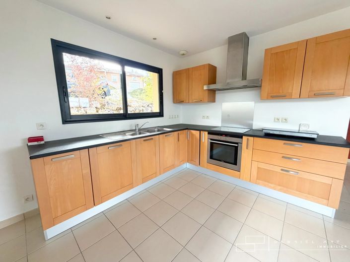 Image No.8-3 Bed House for sale