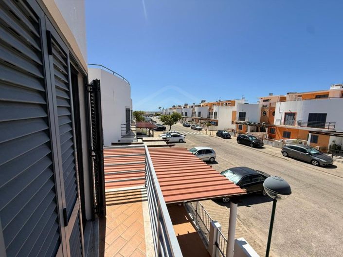 Image No.40-4 Bed House for sale