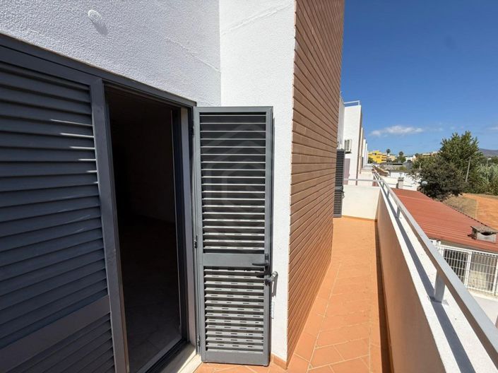 Image No.41-4 Bed House for sale