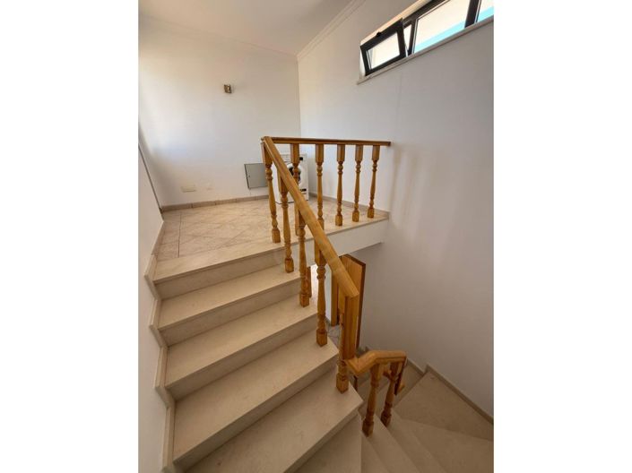 Image No.46-4 Bed House for sale