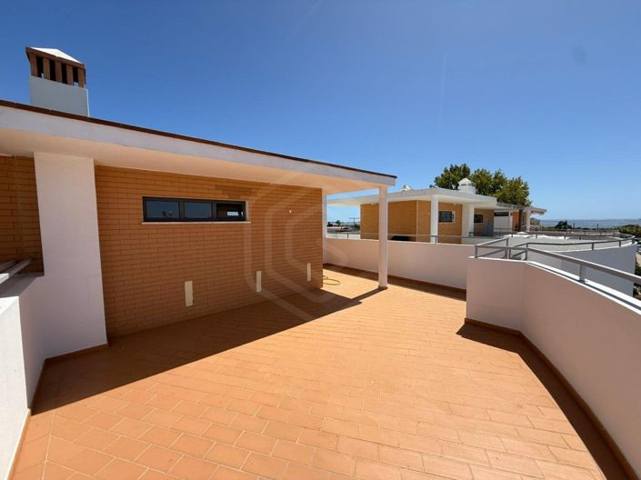 Image No.51-4 Bed House for sale