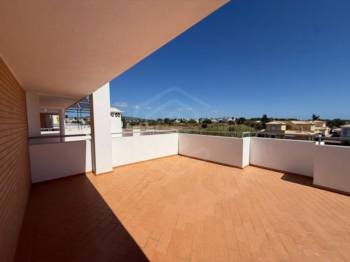 Image No.52-4 Bed House for sale