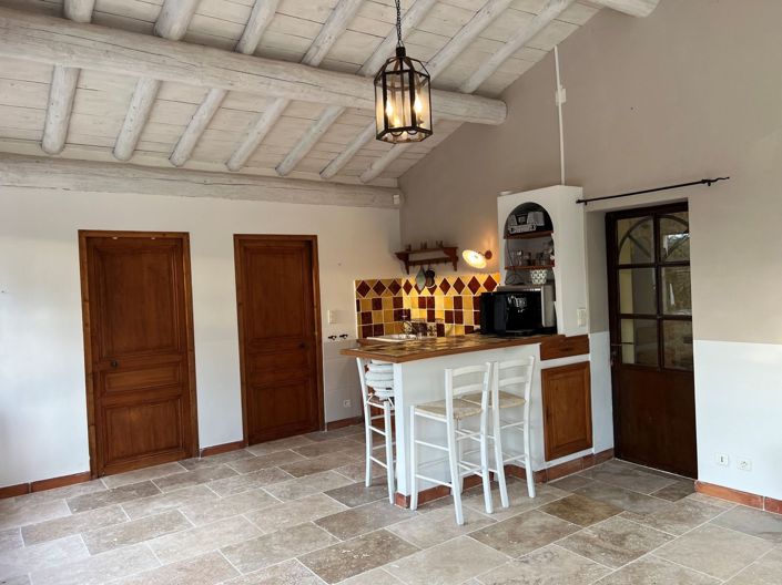 Image No.13-6 Bed Property for sale