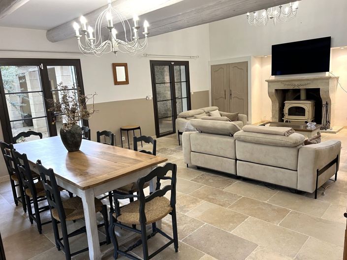 Image No.14-6 Bed Property for sale