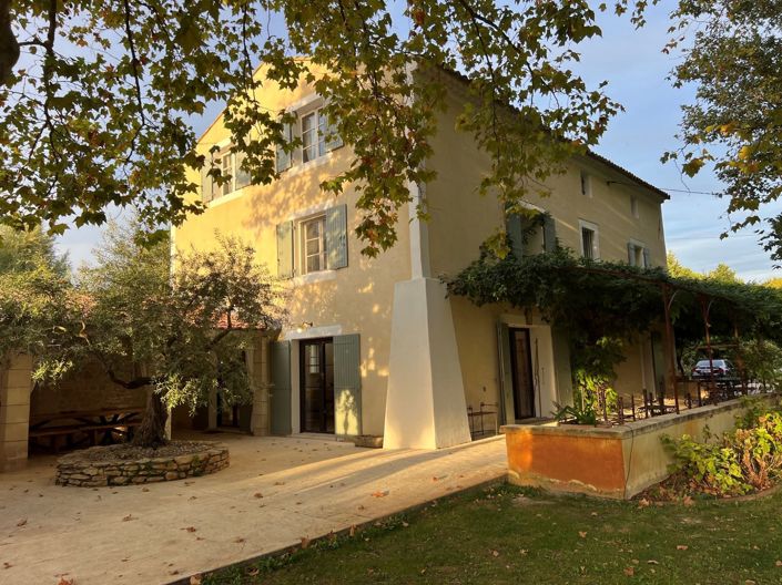 Image No.2-6 Bed Property for sale