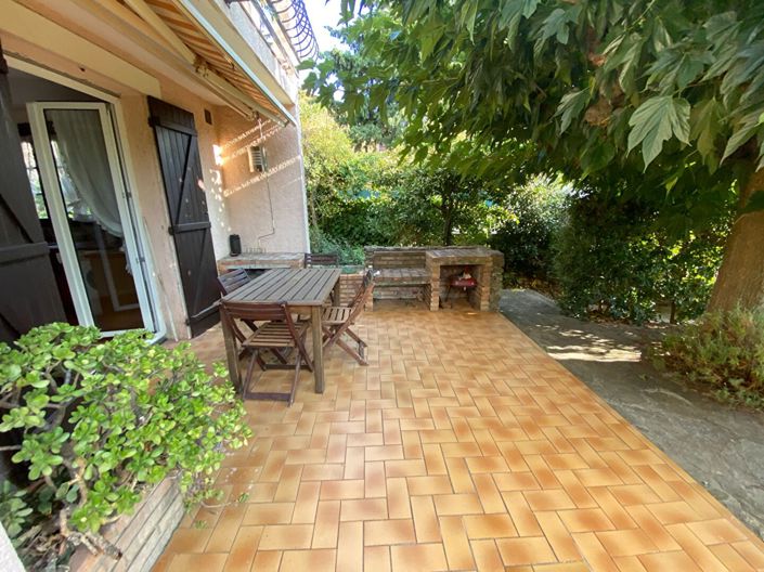 Image No.6-5 Bed House for sale