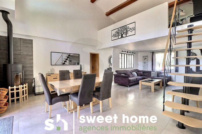 Image No.11-3 Bed House for sale