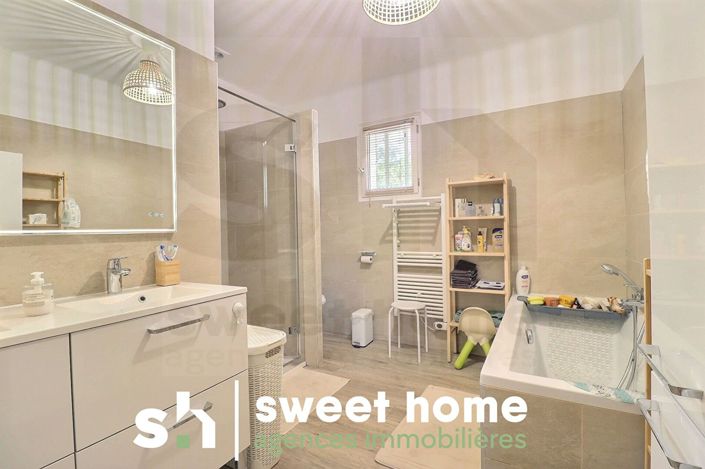 Image No.9-3 Bed House for sale