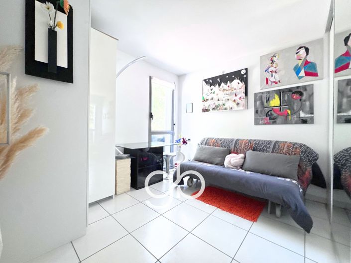 Image No.12-4 Bed House for sale