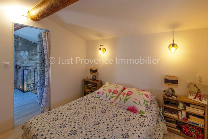 Image No.10-2 Bed House for sale