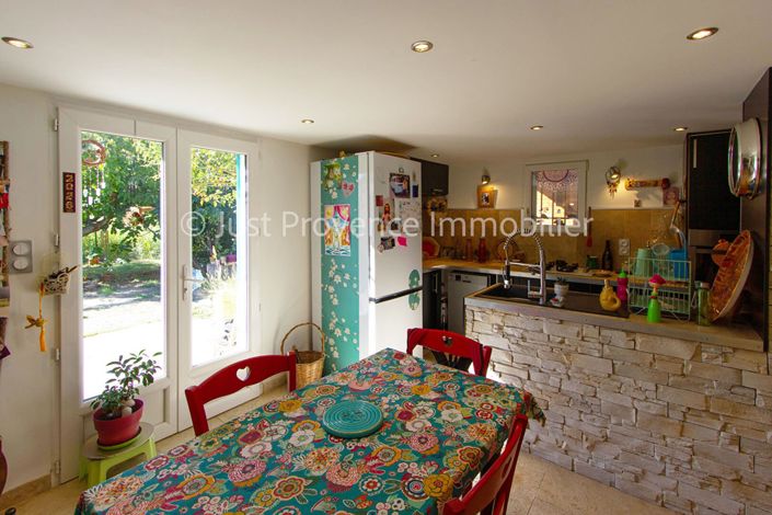Image No.6-2 Bed House for sale