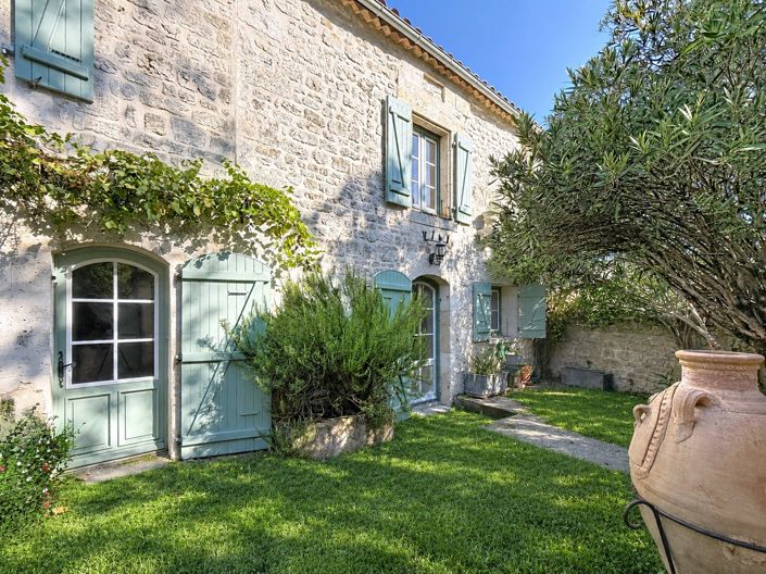 Image No.10-2 Bed House for sale