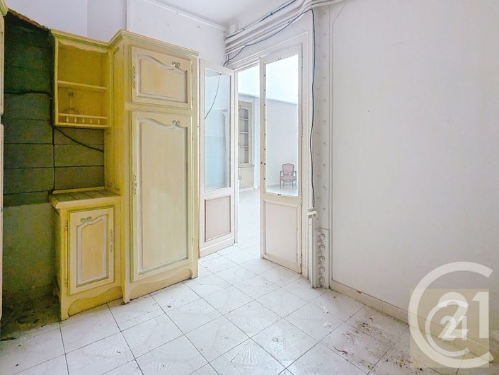 Image No.17-3 Bed Apartment for sale