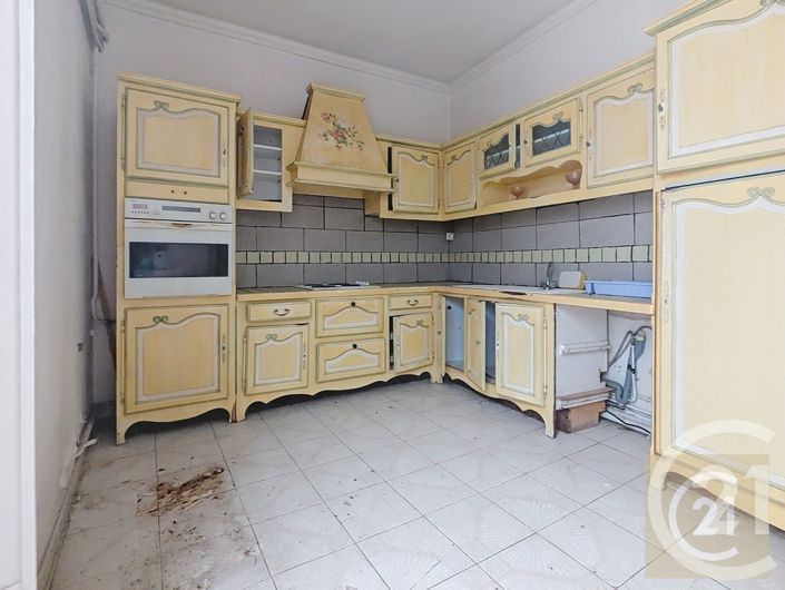 Image No.7-3 Bed Apartment for sale