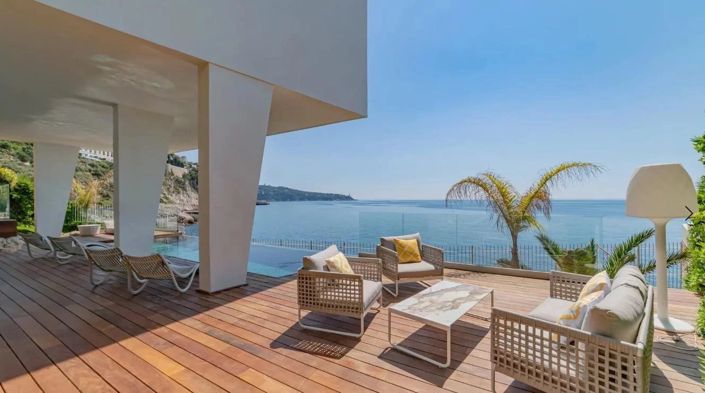 Image No.17-4 Bed House for sale