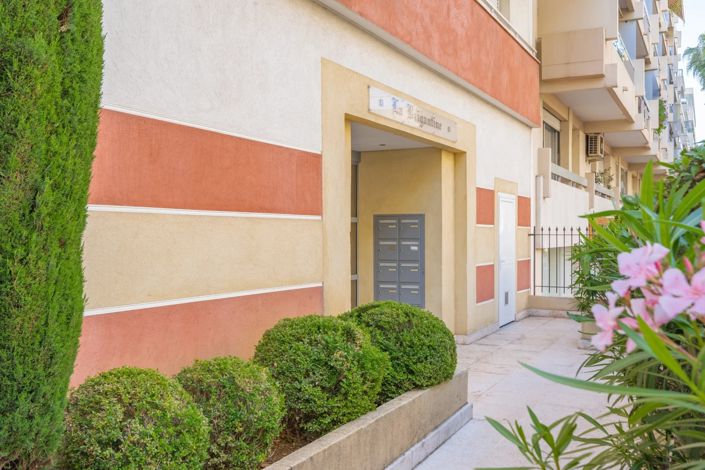 Image No.4-Apartment for sale