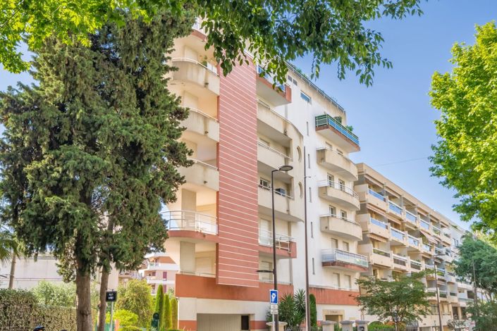 Image No.5-Apartment for sale