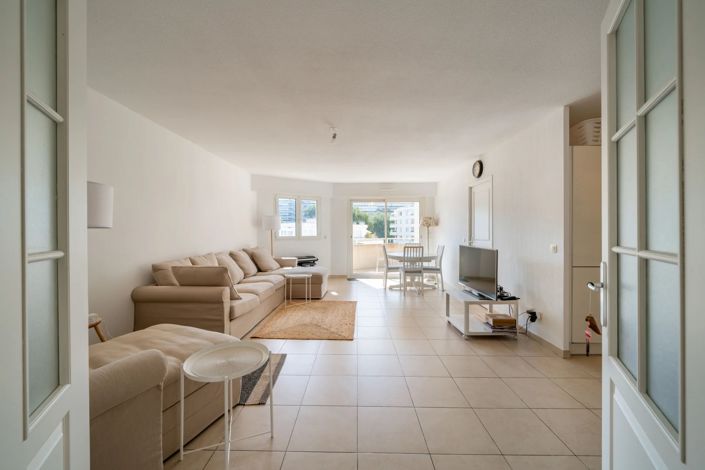 Image No.7-Apartment for sale