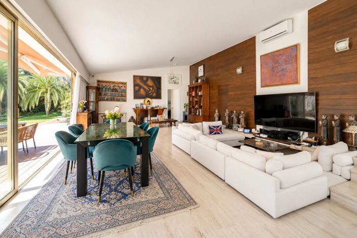 Image No.3-6 Bed House for sale