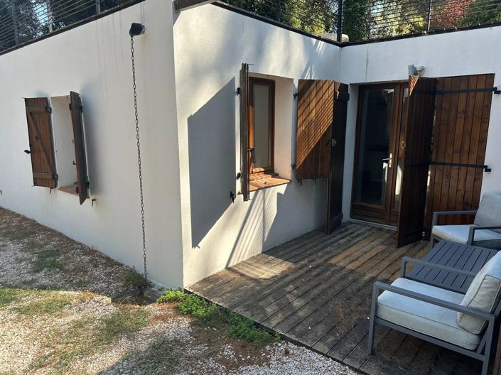 Image No.36-6 Bed House for sale