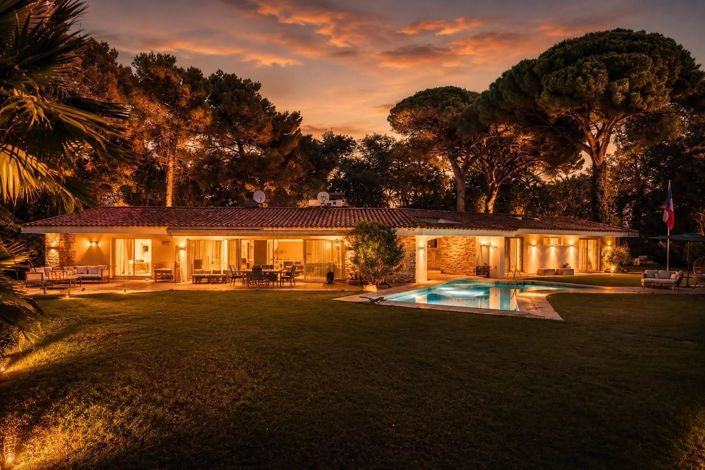Image No.6-6 Bed House for sale